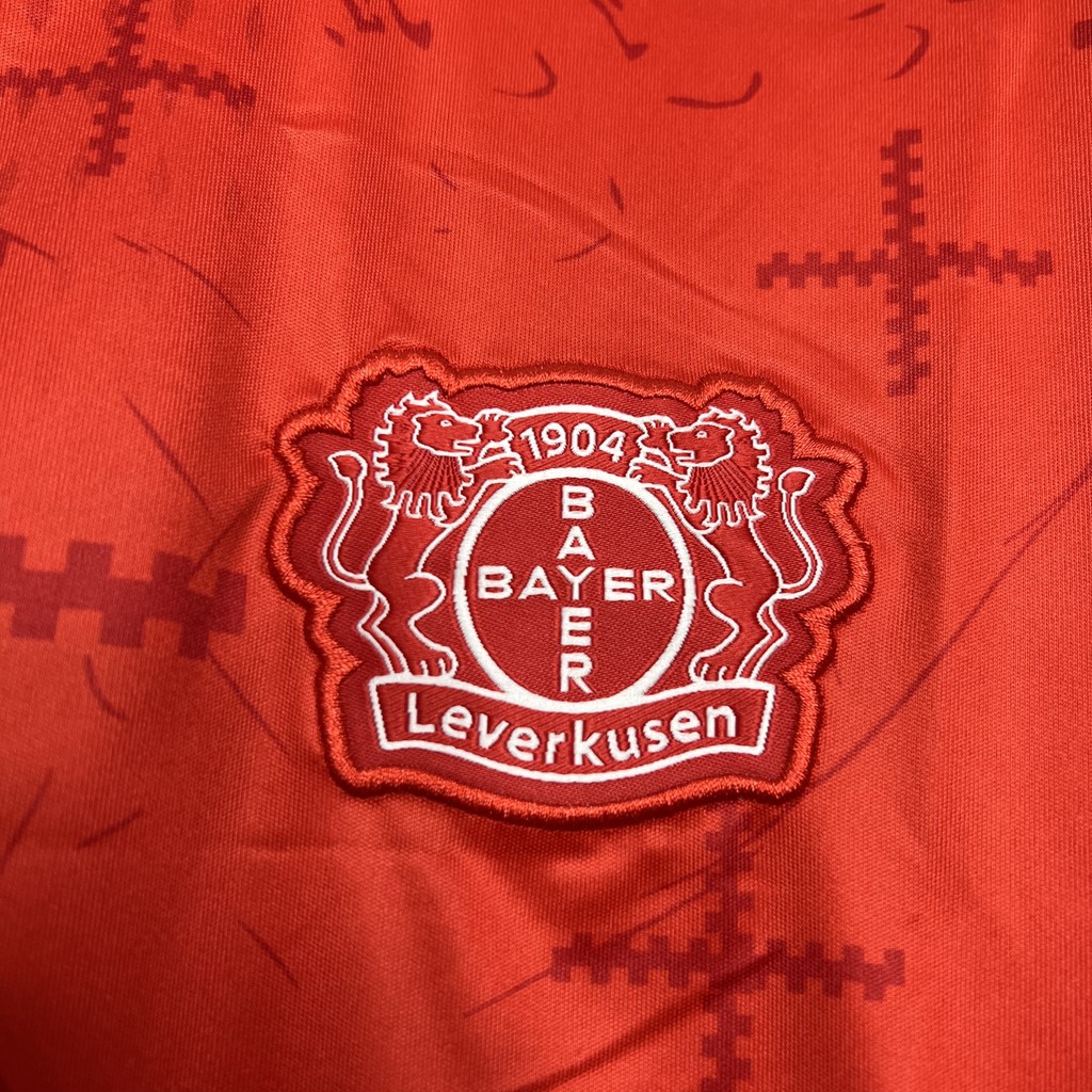 Bayer 04 Leverkusen® 24/25 Local - Versión Fan